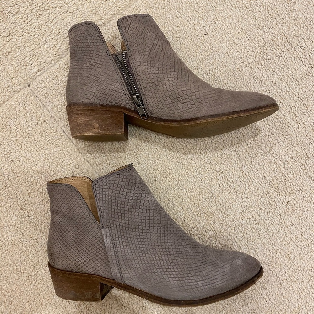 Splendid Grey Suede Crocodile Ankle Boots